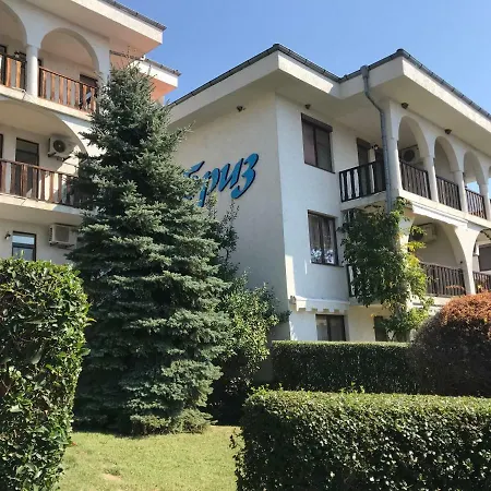 Apartment Breeze Nadezhda