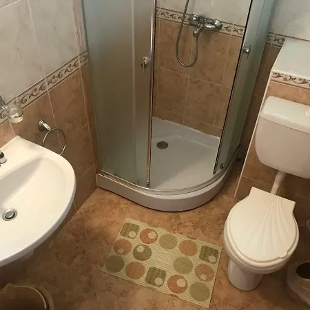 Breeze Nadezhda Apartment *