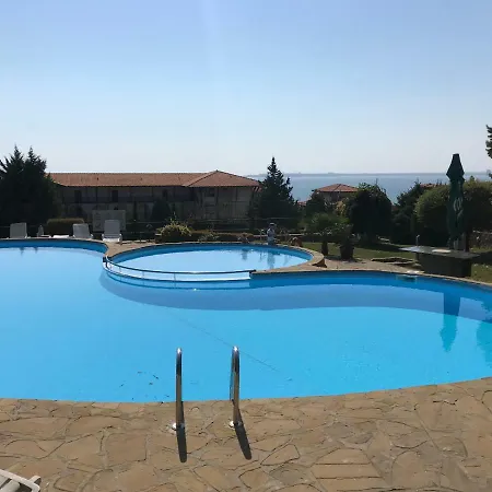Appartamento Breeze Nadezhda *